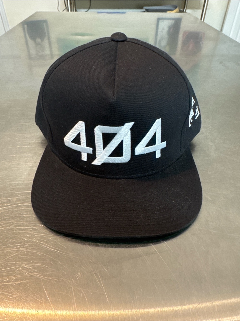 Black 404 Embroidered Snapback Hat